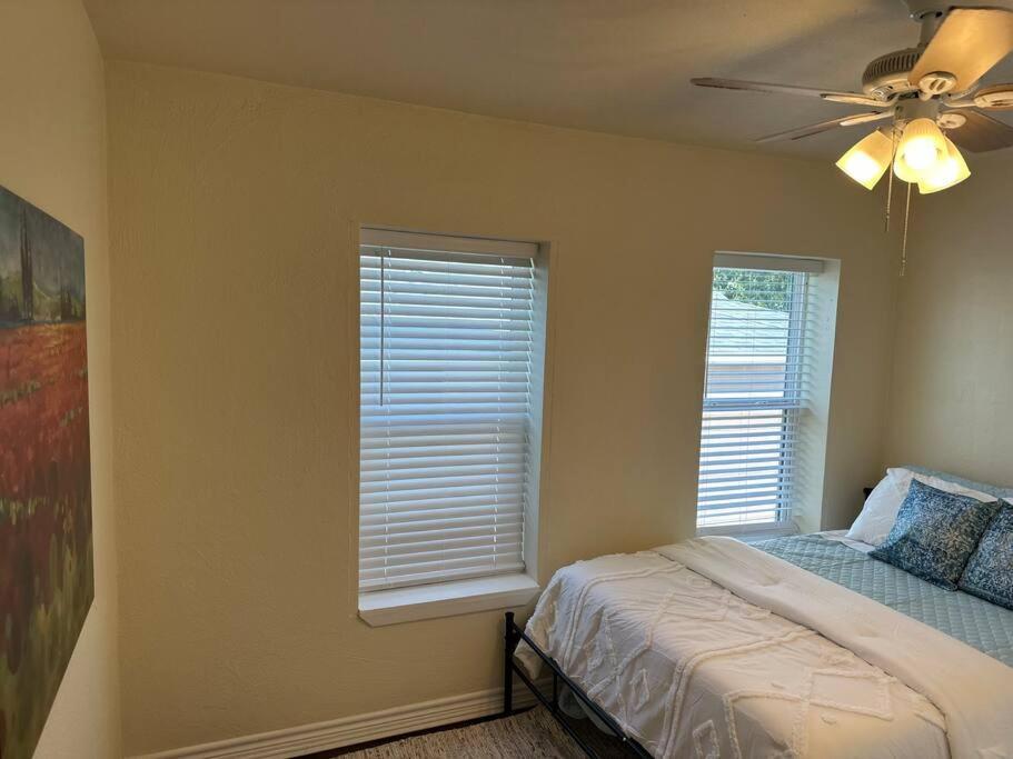 Apartament Walk To The Alamodome! Sleeps 6, Pet Friendly San Antonio Zewnętrze zdjęcie